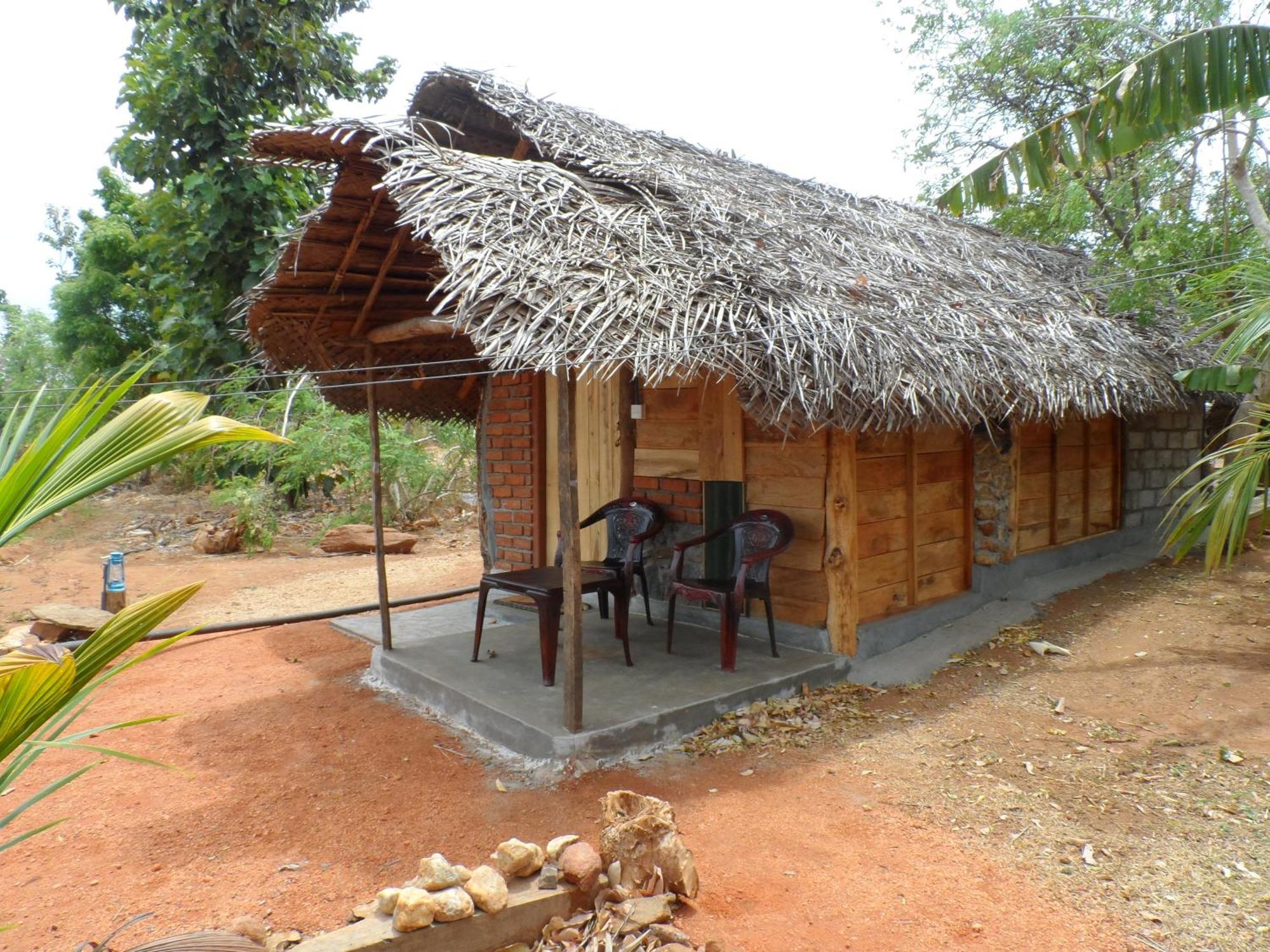 Sigiri Lake Paradise Villa Sigiriya Room photo