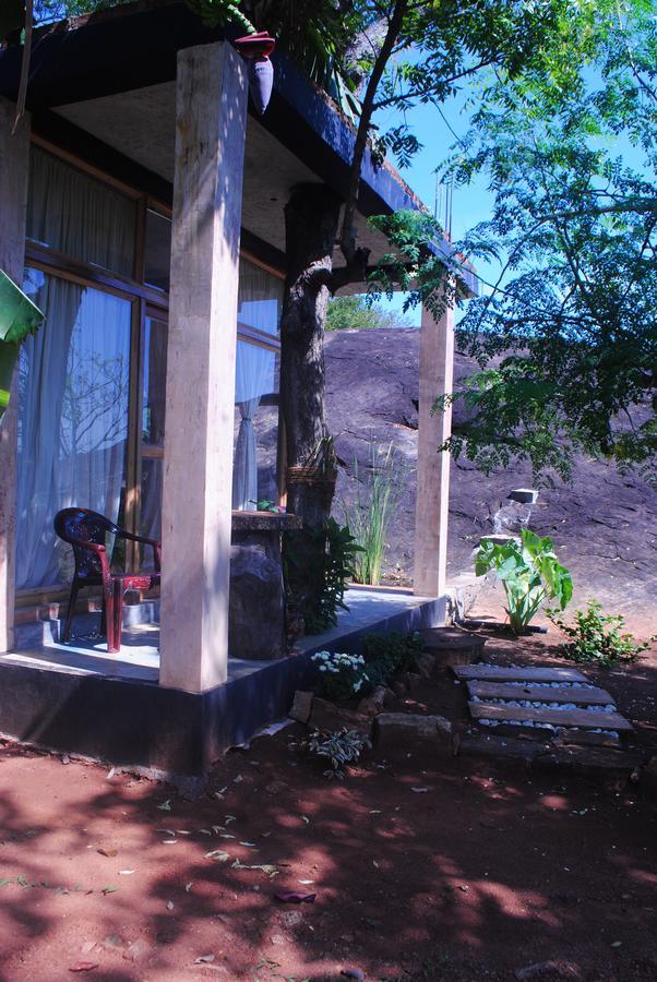 Sigiri Lake Paradise Villa Sigiriya Exterior photo